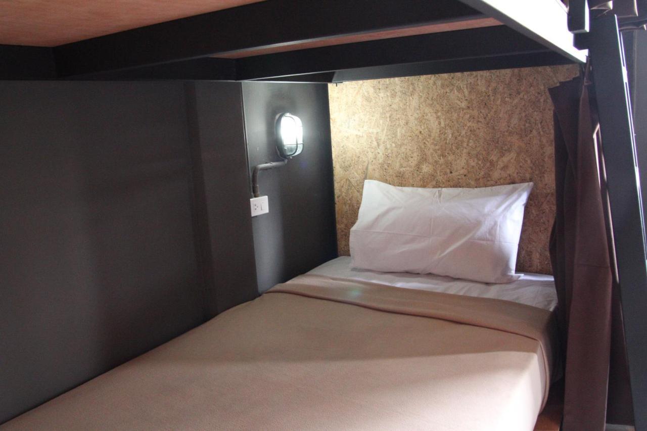 Vitamin Sea Hostel Пхукет Экстерьер фото