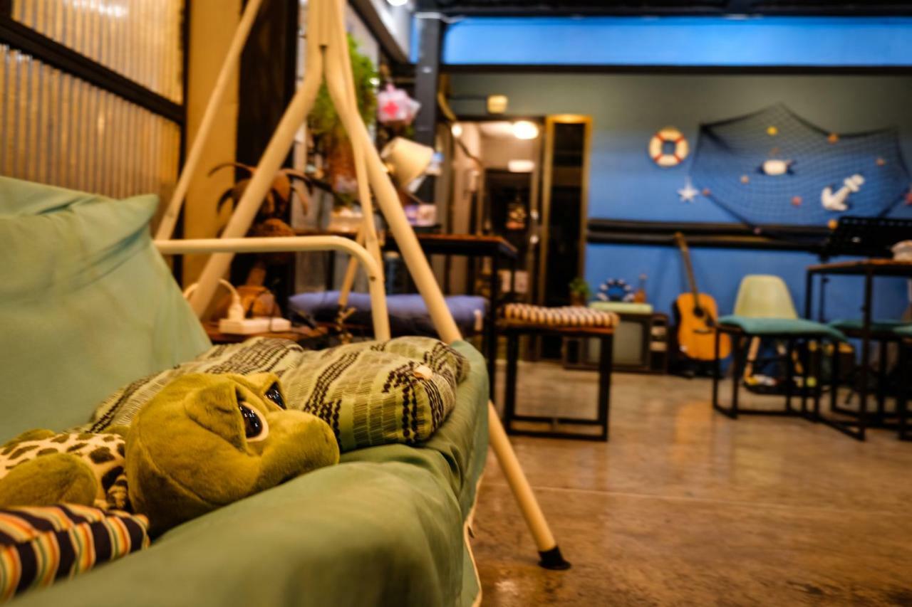 Vitamin Sea Hostel Пхукет Экстерьер фото
